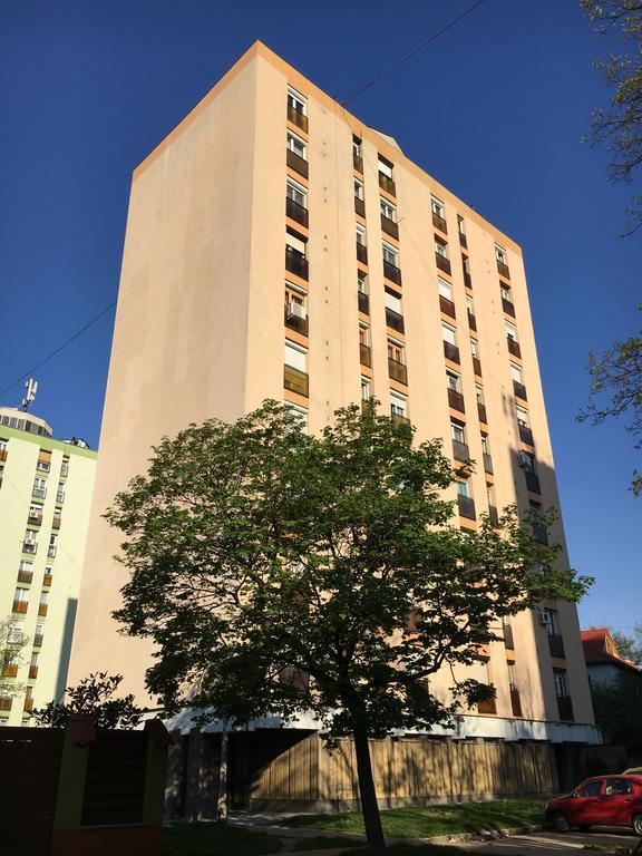 Hetedik Apartman Pecs Exterior photo